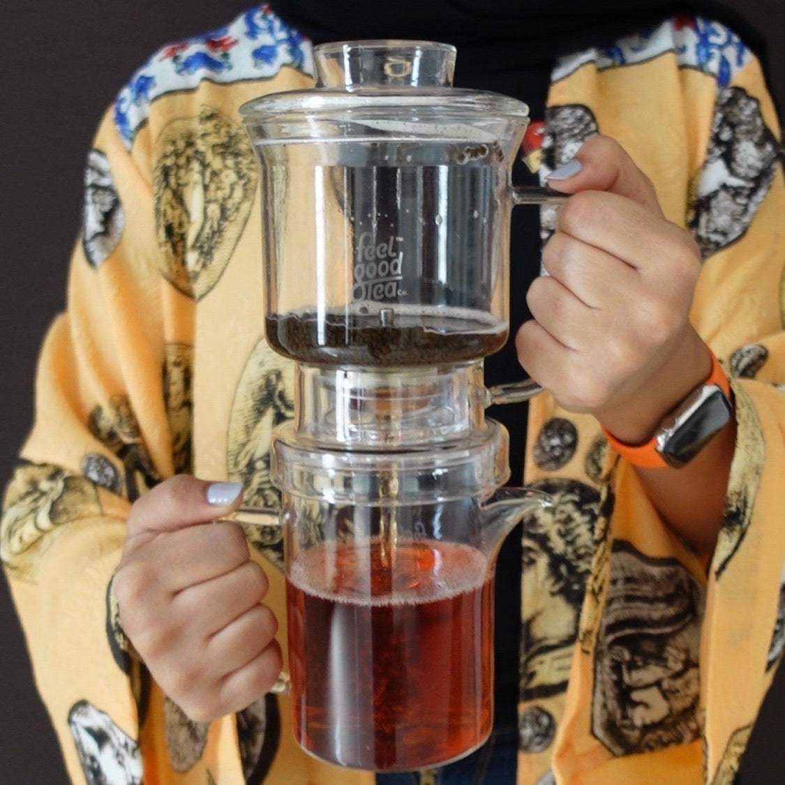 إبريق فيل جود المخصص للتخمير وفصل أوراق الشاي عن المشروب + طقم شاي كامل